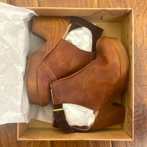 Free People Amber Orchard Clog